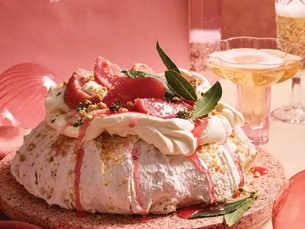 Pavlova di pasta frolla al burro marrone con Champagnephiaches
