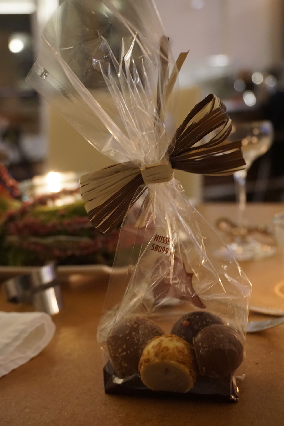 schokokügeln
bags of chocolate
pretty table decoration
schöne tisch dekorationen