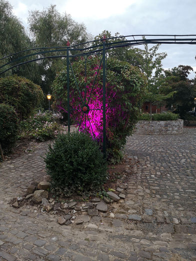 Decoration and lighting, outdoor wedding location. Traumhaft schöne Beleuchtung, Hochzeits Location.