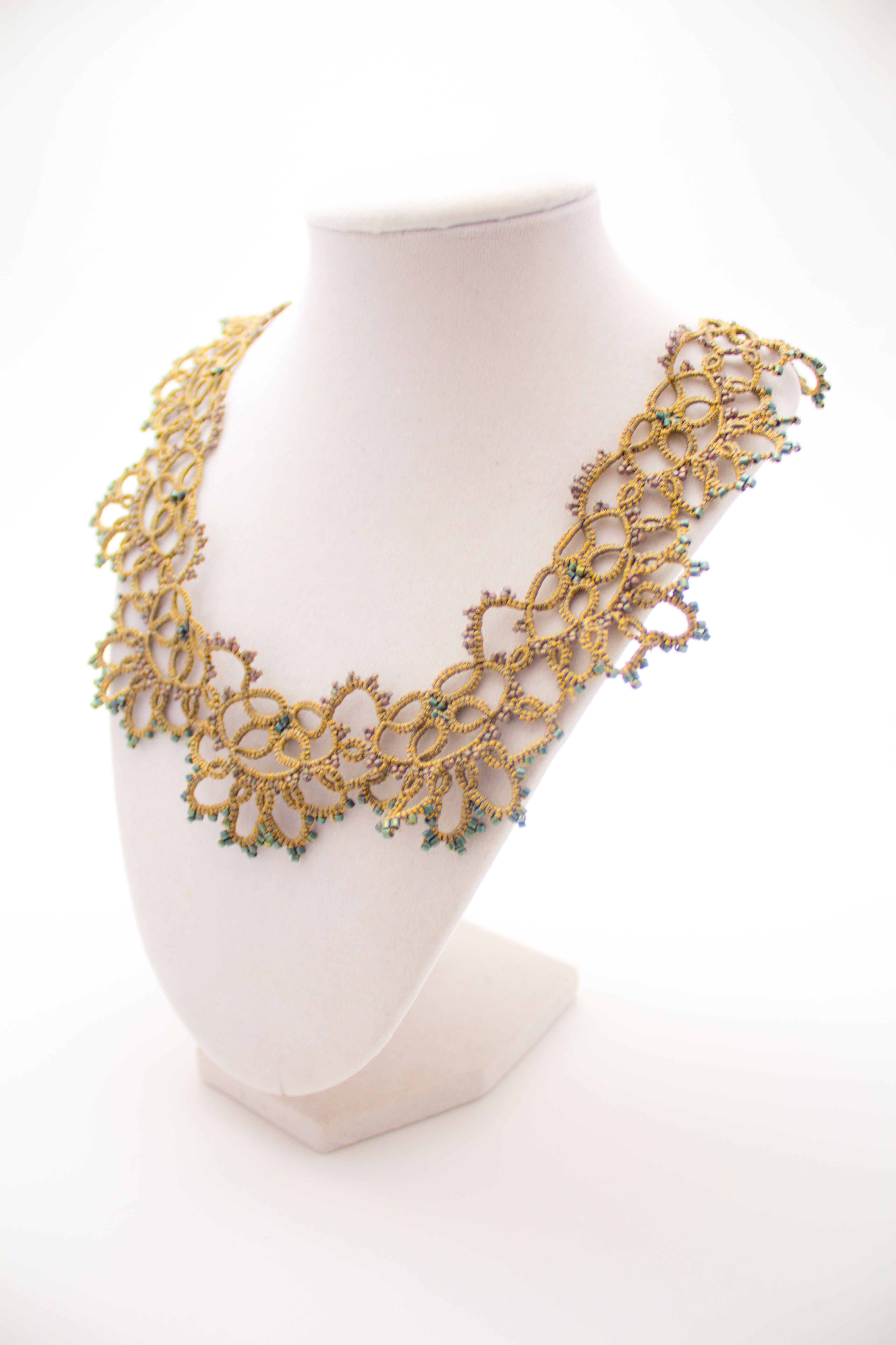 Classic Necklace in Earth