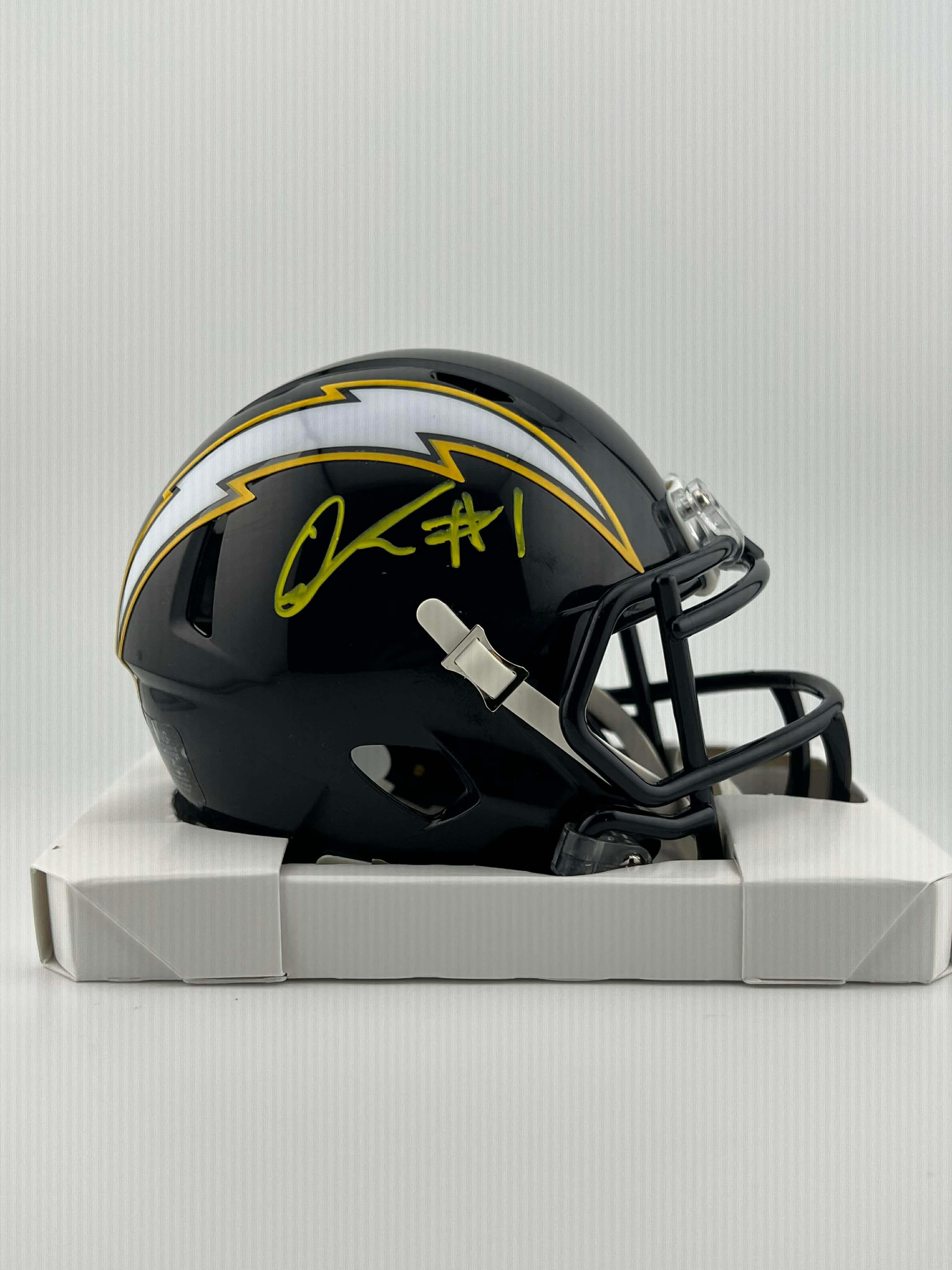 QUENTIN JOHNSTON SIGNED LOS ANGELES CHARGERS 2025 ALT SPEED MINI HELMET BECKETT