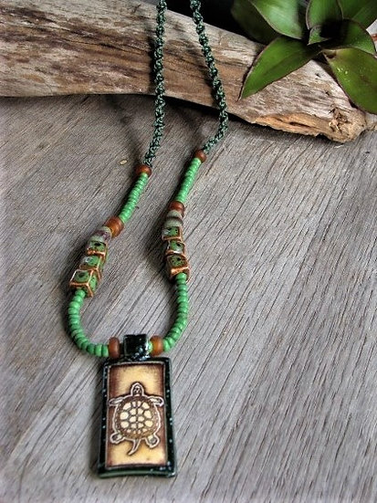 Long Non-Metal Macrame Ceramic Turtle 