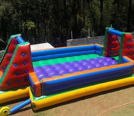 inflavel futebol_edited.jpg