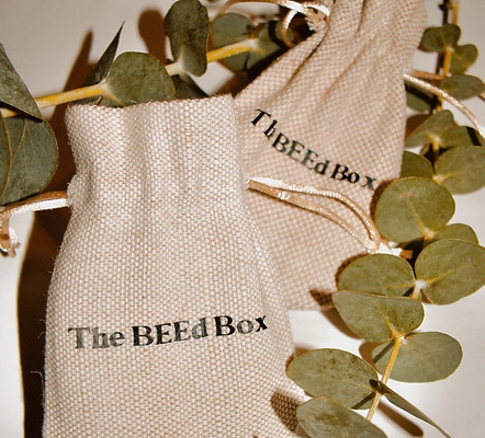 The BEEd Box beige packaging 