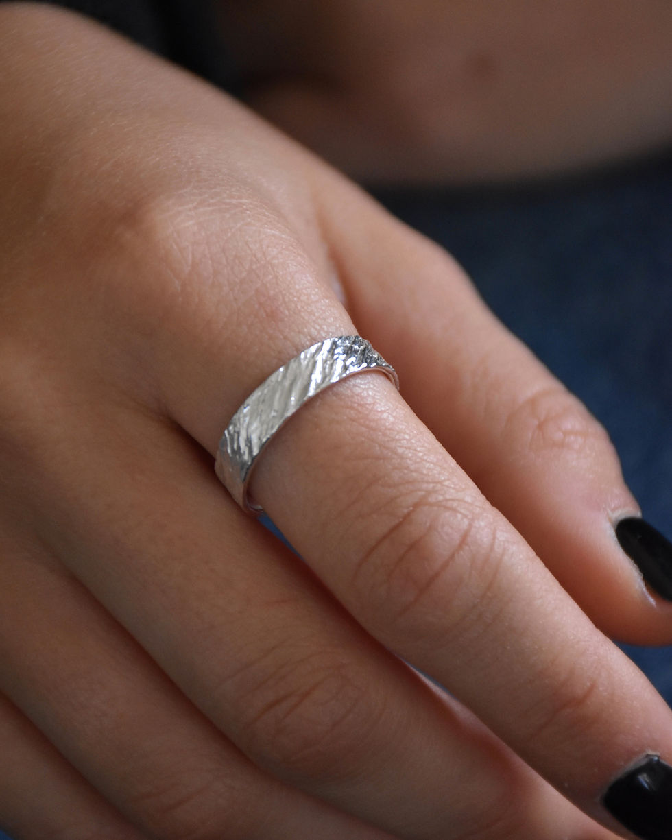 Thumbnail: The original Zebra ring