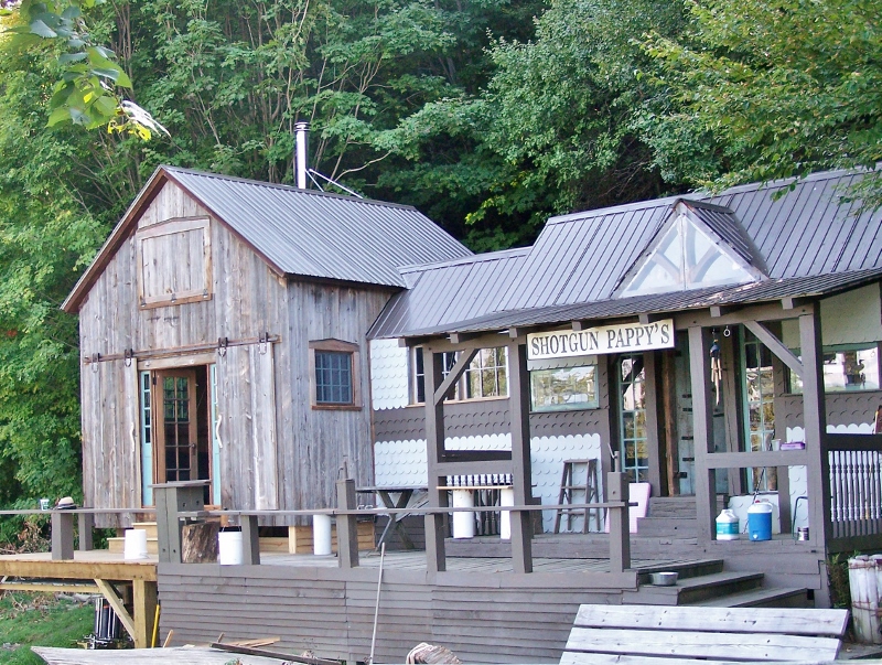 Corn Crib Gunstock Timber Frame Pawlet, Vermont