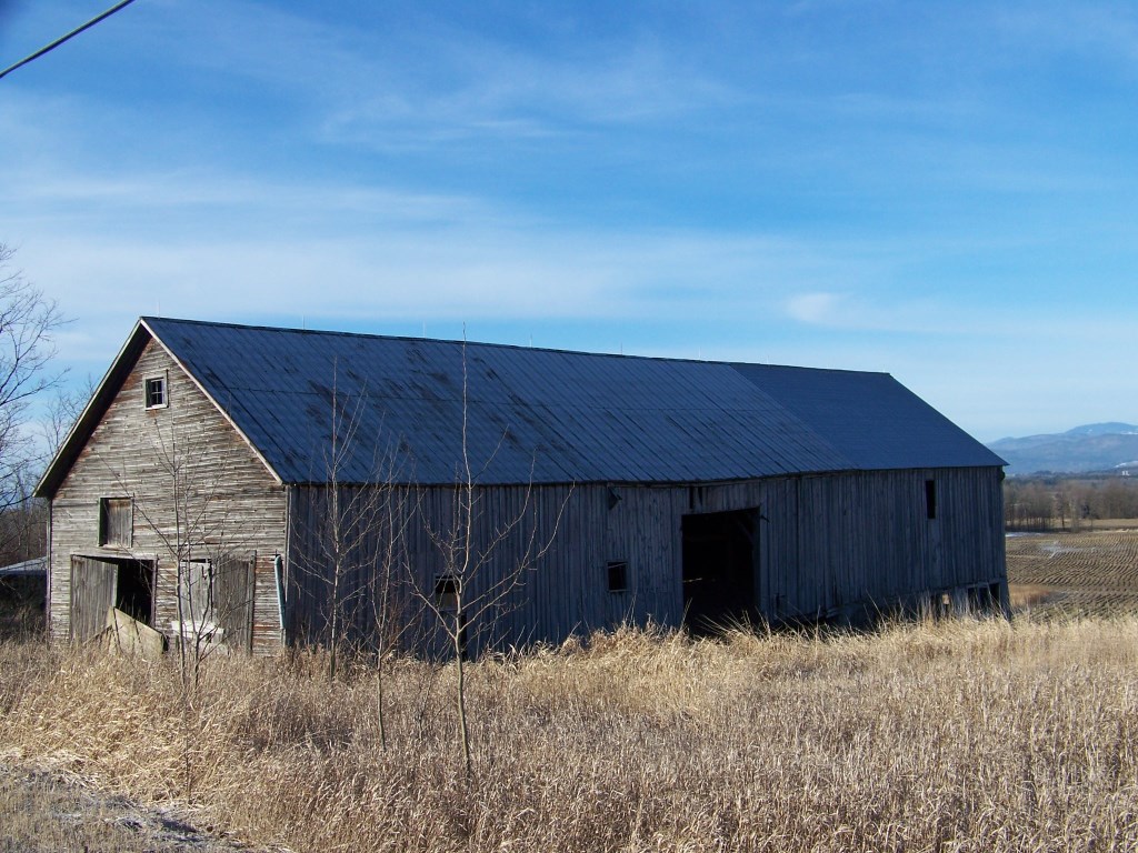 Hand Hewn English Style Barn Green Mountain Timber Frames