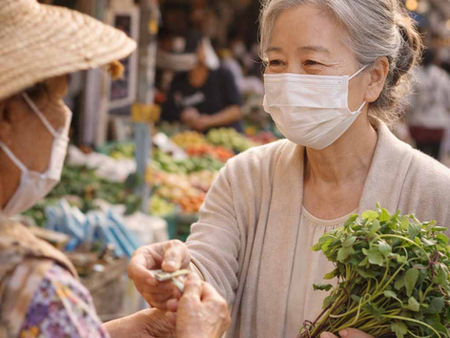 [김혜식 작가의 ‘세상의 희망 상자’] 눈이 예쁜 여인