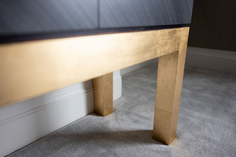 Gold leaf media unit