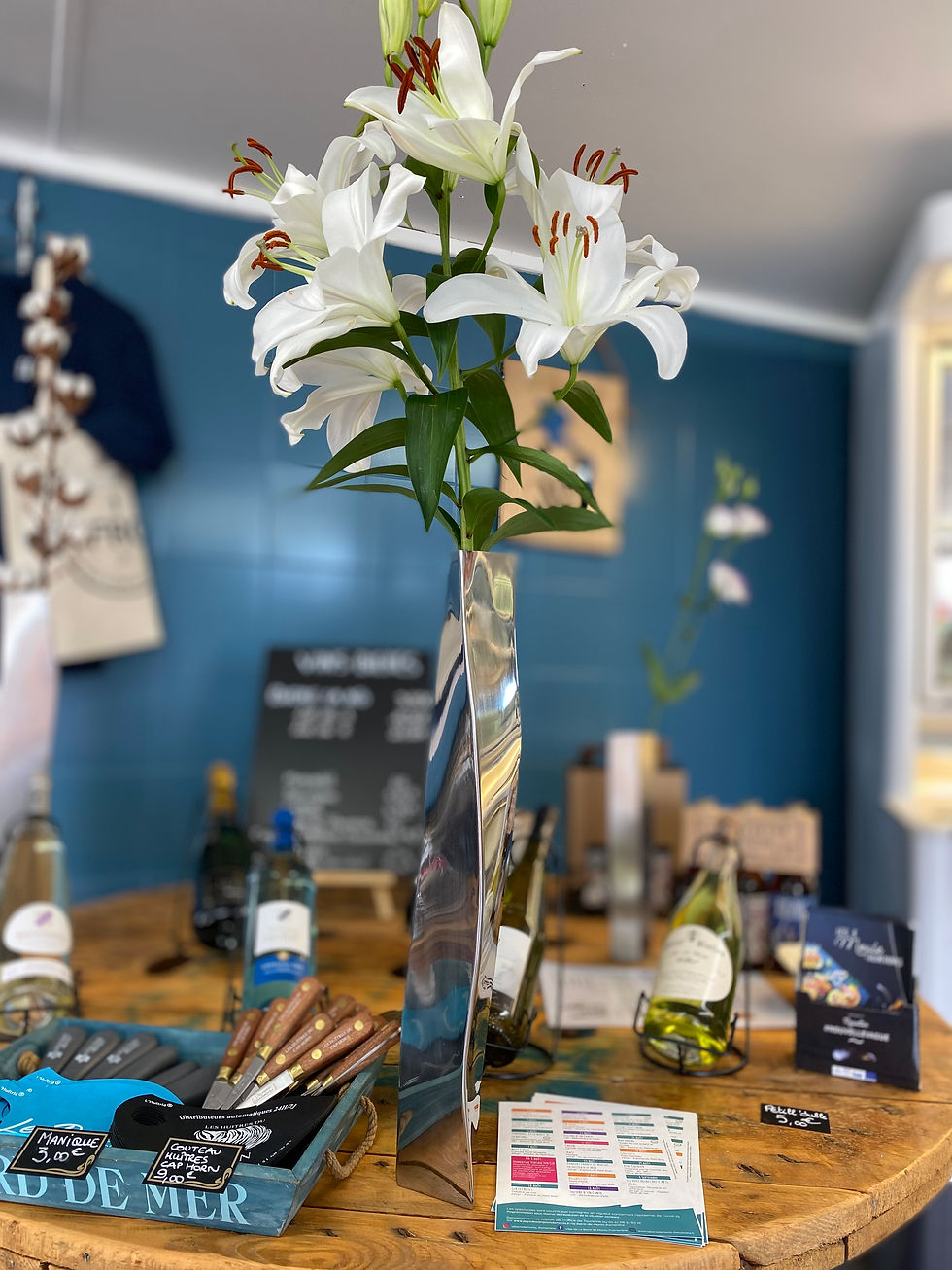 Thumbnail: Polished UNDA