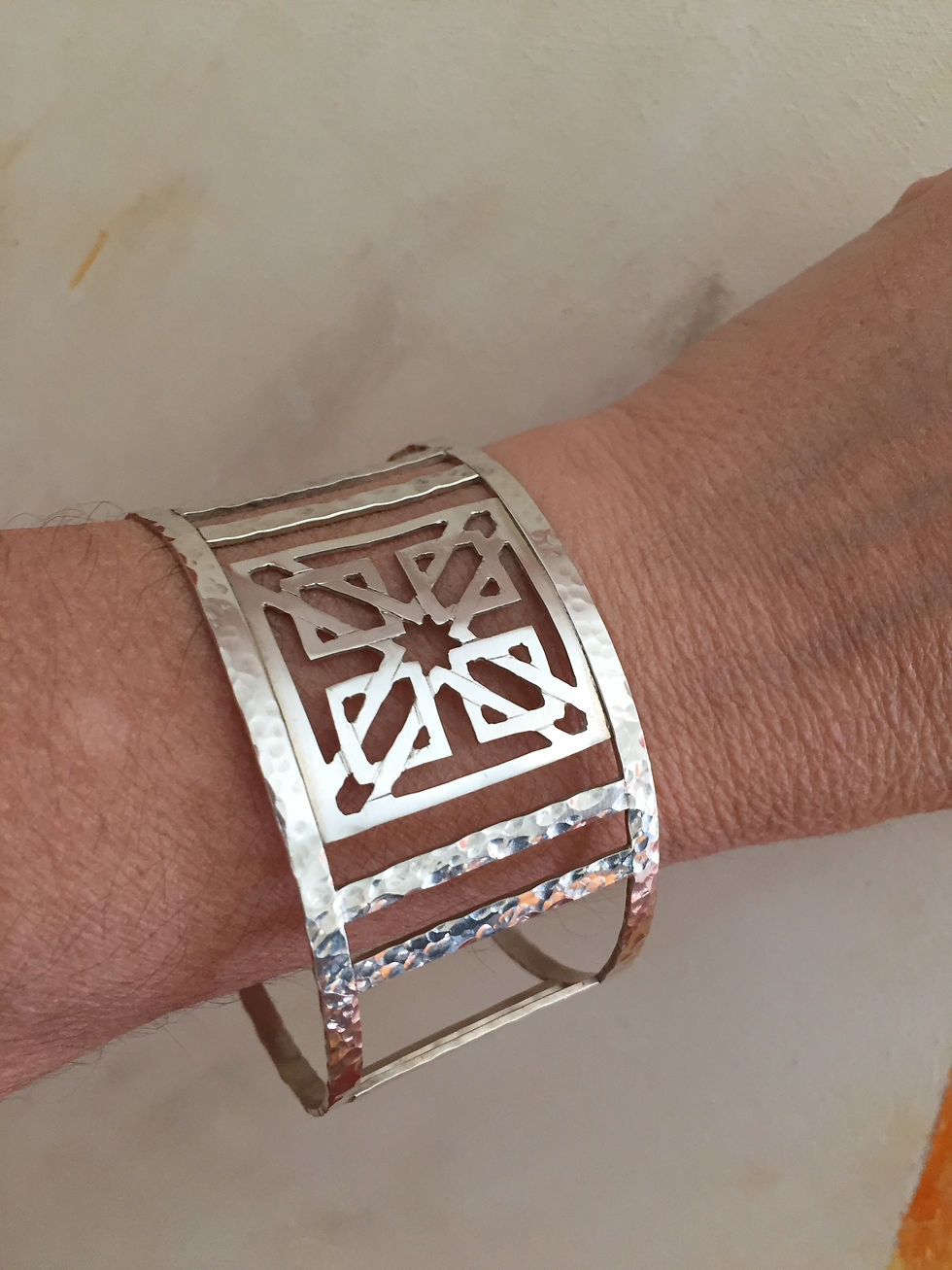 Miniatura: Brazalete mudéjar de plata - Joyas de Aragón