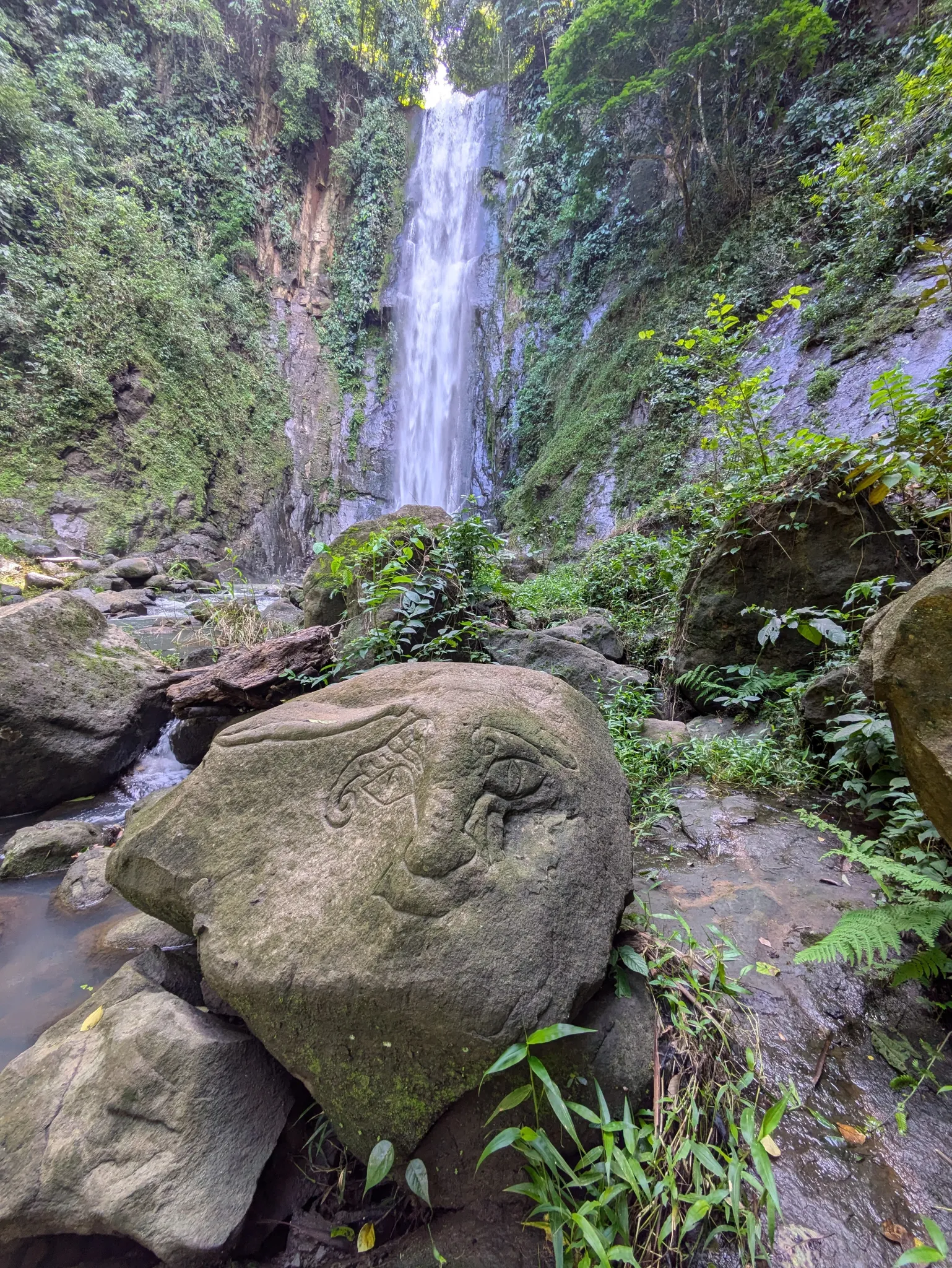 Kekoldi Waterfall Hike