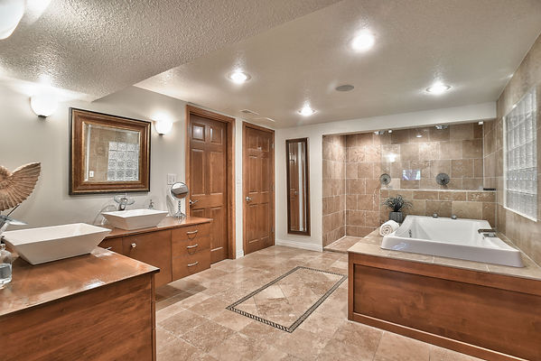 Bathroom with a zero entry shower