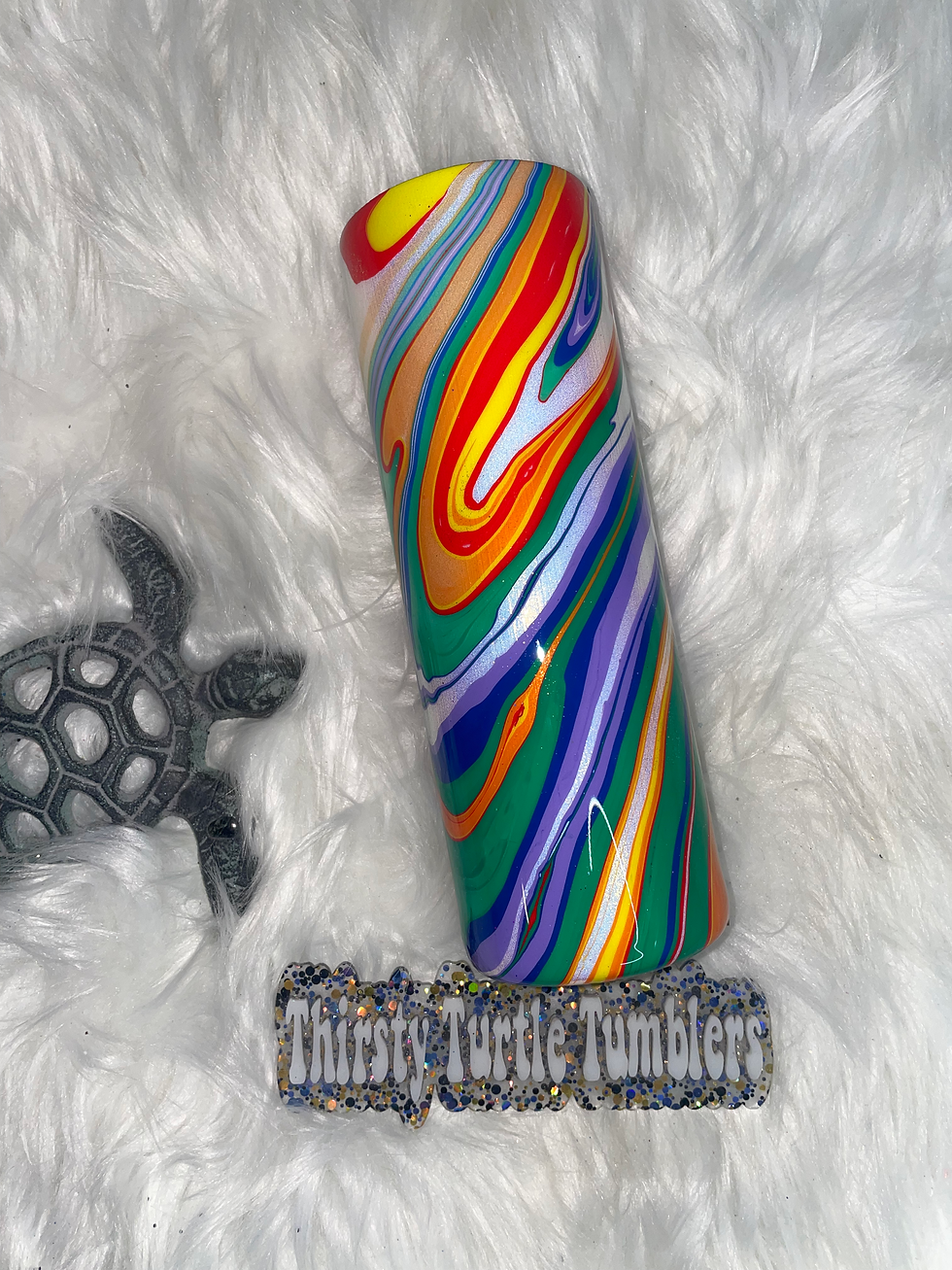 20oz  Rainbow Hydro dip w/ Rainbow Hearts