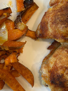 Simple and Nourishing: Chicken Thighs and Roasted Veggies