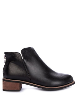 Zadok Ankle Boots