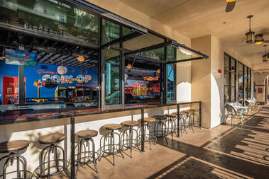 Temecula Gas Strut Windows