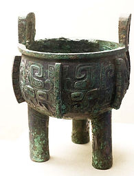 中国磁器、中国美術など買取いたします。