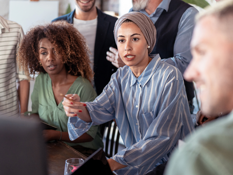 How to Build a Business Canvas on a Whiteboard with Your Team [Step-by-Step Guide]