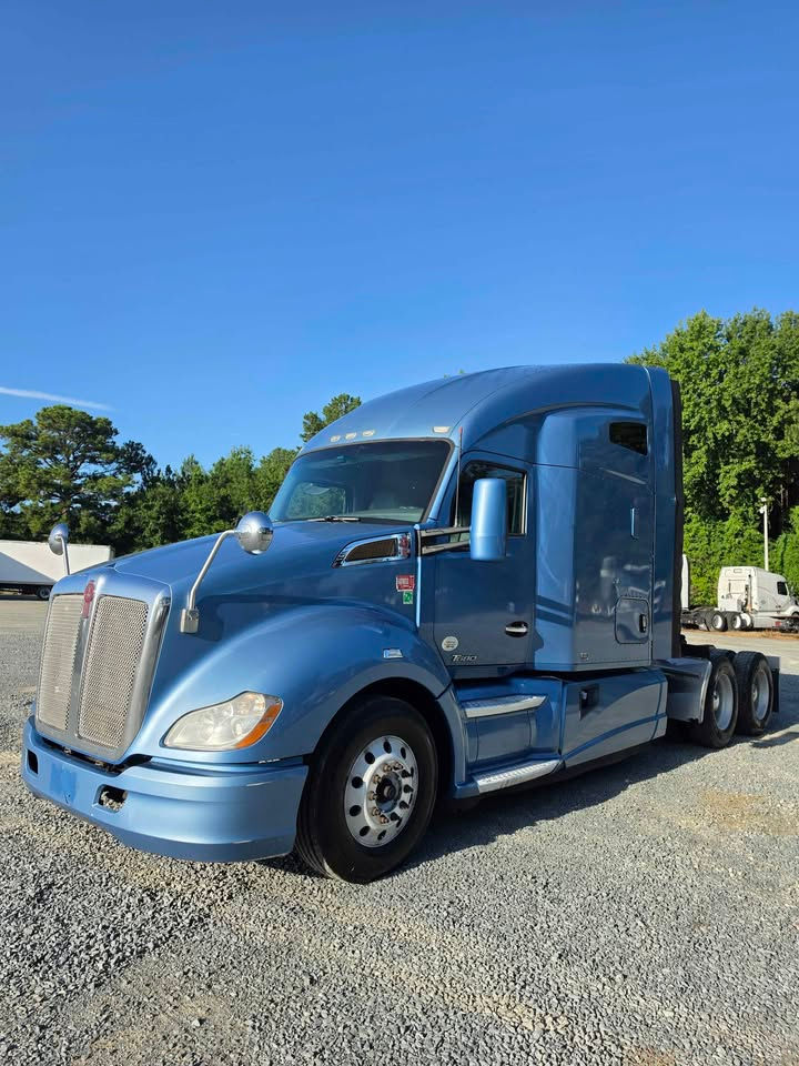2014 Kenworth t680 mx13 (deleted)