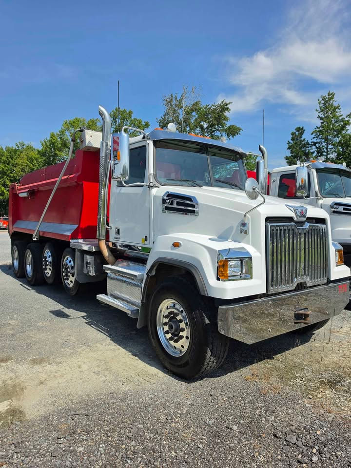 2019 Western Star 4700sf Quad RS Godwin steel bed hi-lift
