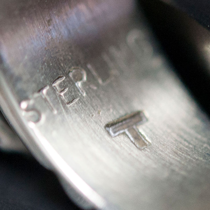 サムネイル： 銘:Floyd Namingha Lomakuyvaya　幸福の象徴，命の源を表す「サンフェイスとベアバウのリング(#14)」