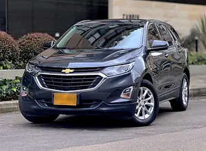 Chevrolet Equinox gris modelo 2019 en venta en Bogotá