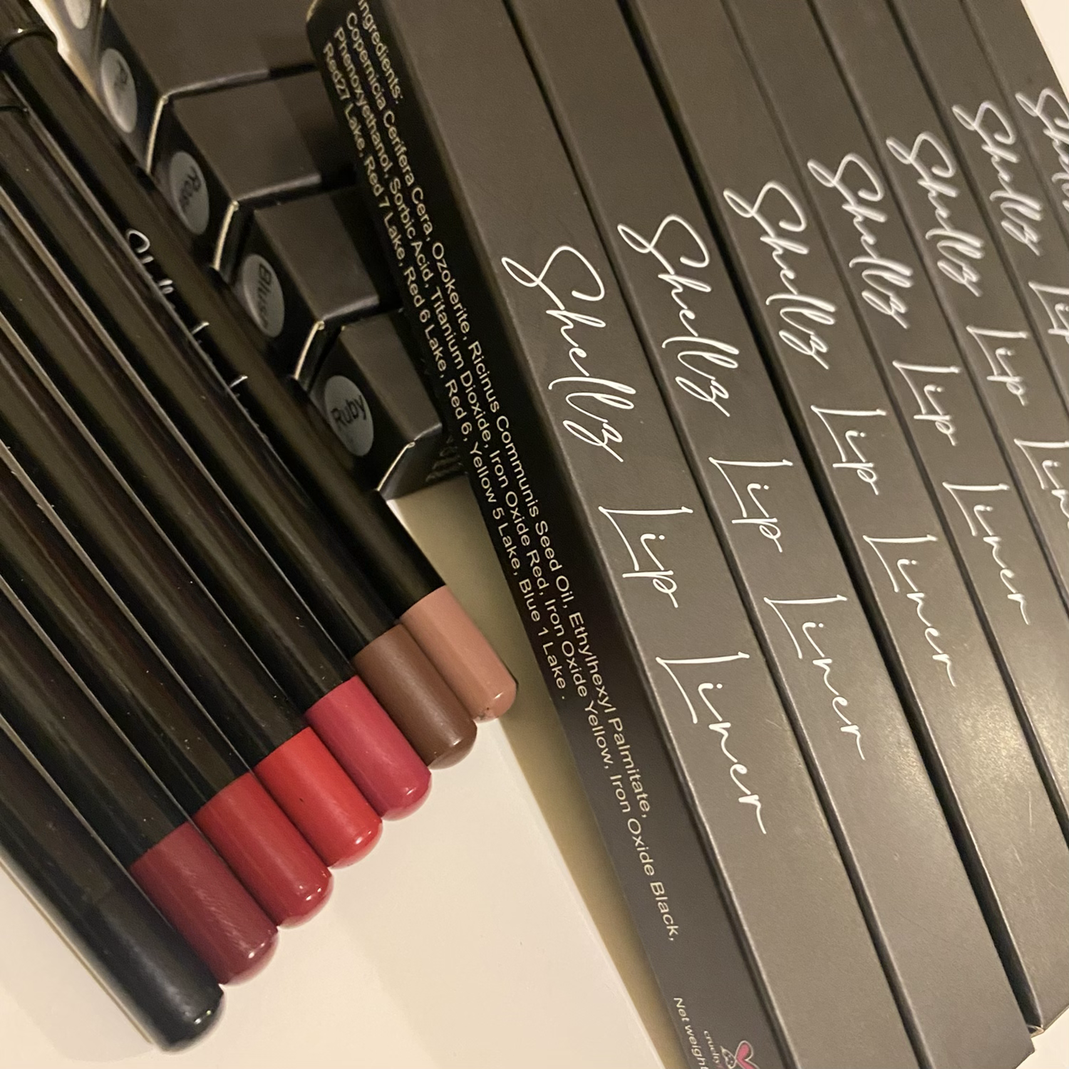 Shellz Lip Liner