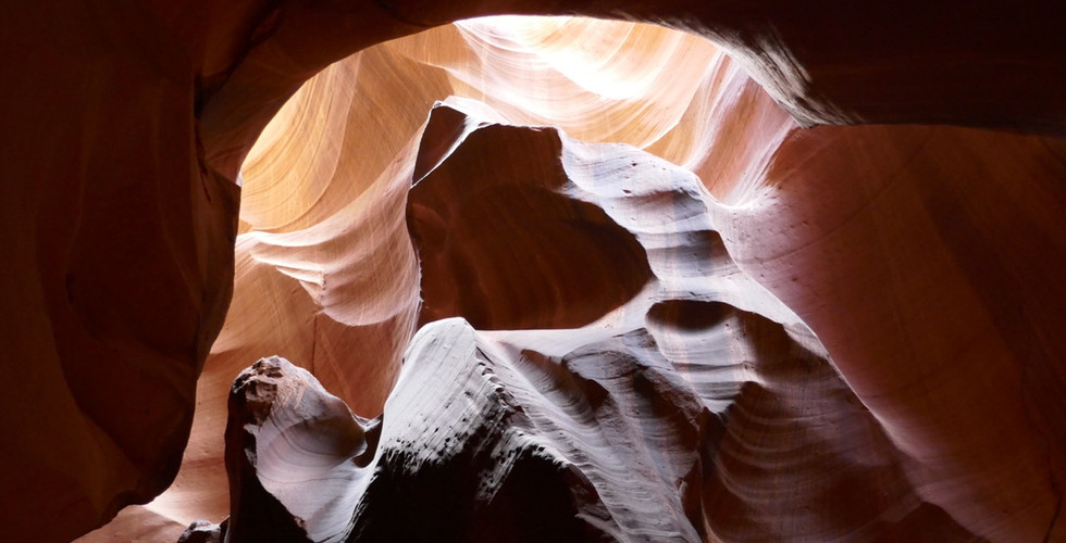 one day tour guide for page arizona, southwestern roadtrip through the us, what to do in page arizona, upper antelope canyon photos, upper antelope canyon pinterest, navajo nation upper antelope canyon, adventurous antelope canyon tours upper antelope canyon, walking tour through atnelope canyon, cool rock formations upper antelope canyon, bear climbing out of canyon