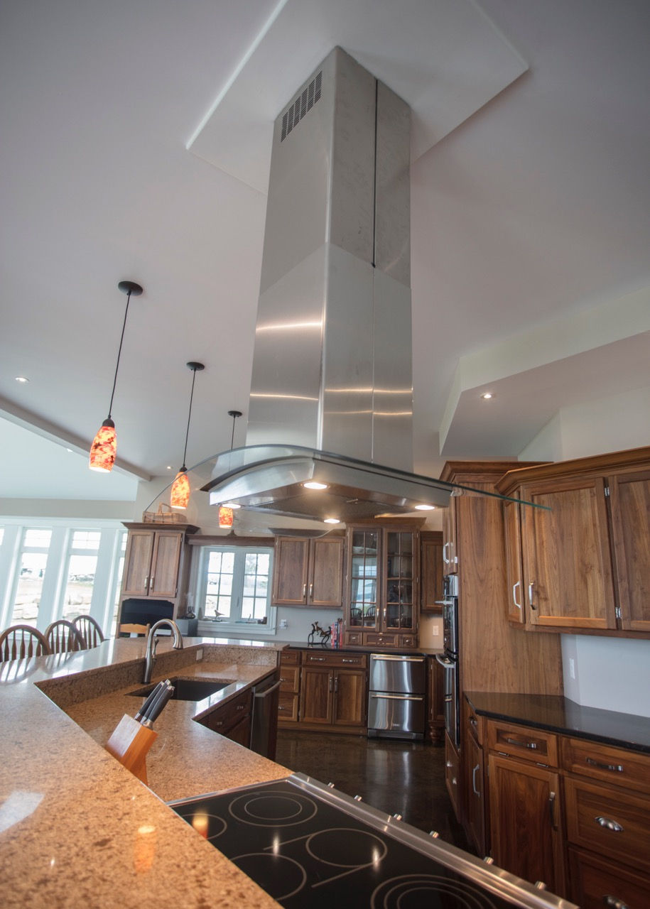 Range Hood / Lighting / Taps
