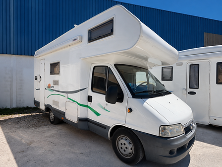 autocaravana-chausson-capuccino-vista frontal.jpeg