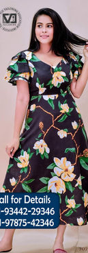 M-Gown17.jpg