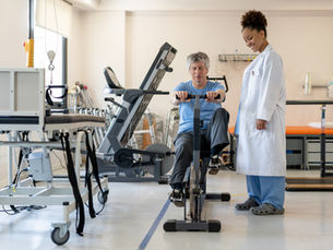 Man getting rehab with doctor