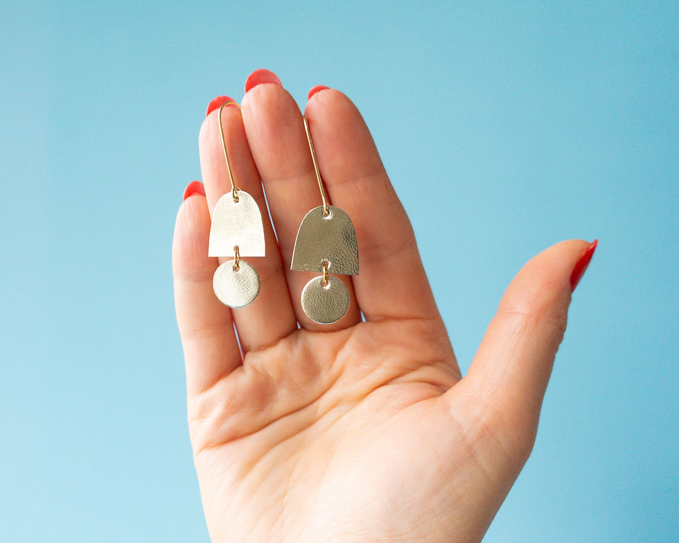 Thumbnail: Archlet Earrings - in Liquid Gold