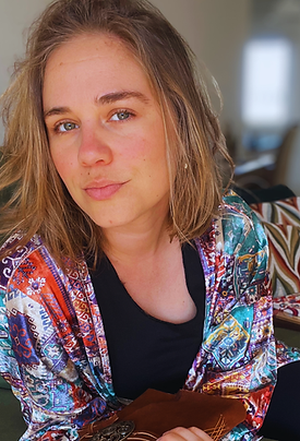 Luiza Lutz.png