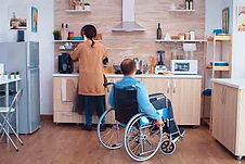 pralyzed-man-in-wheelchair-89DKXNR.jpg