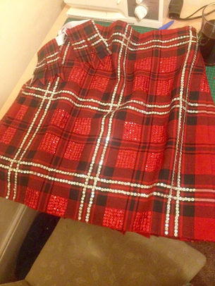 John Barrowman's Glittery Kilt up close