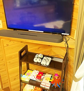 ボードゲーム、amazonprime、ダーツなど遊べるものが沢山あります.jpeg