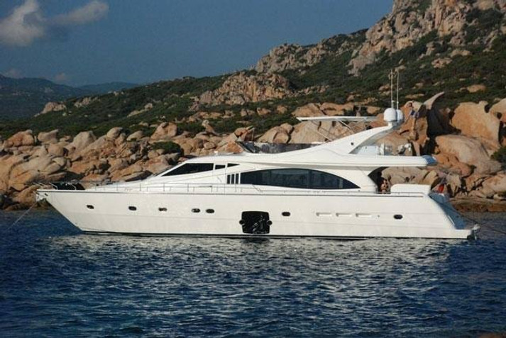 Ferretti 731