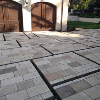 Custom luxury rockwork driveway in Calabasas