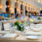 Gastronomie: Setzen Sie Duft gezielt ein, um das Ambiente zu verfeinern und eine einladende Atmosphäre in Restaurant, Festsälen und Hygienebereichen zu schaffen