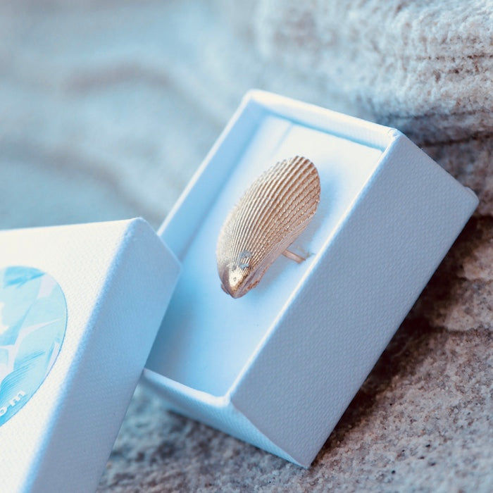 Thumbnail: Dream shell ring