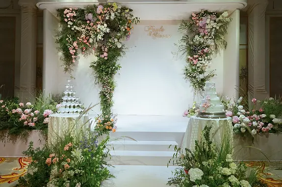 wedding-ceremony-stage-floral.webp