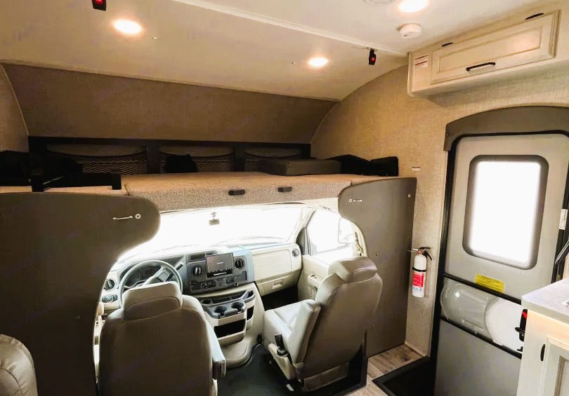 Vanilla Redhawk Class C motorhome driver cab – photo 11