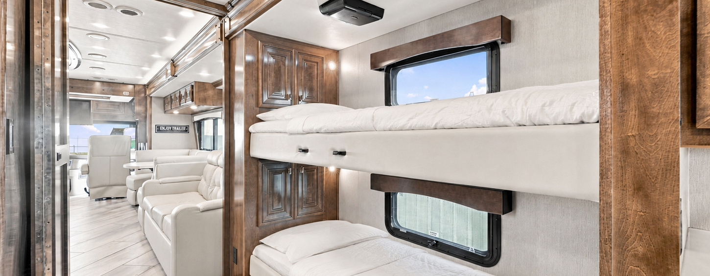 Discovery Pie Class A diesel motorhome bunk room – photo 21