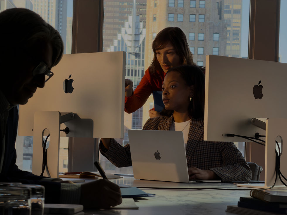 260115_ProdLife-MacBookAir-NewYorkCity_MB_i091137_RGB_00-0234-398_v4_CT_f.png