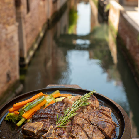 The Fiorentina Steak: Not Just a Dish, But a Ritual 👑🏆👑