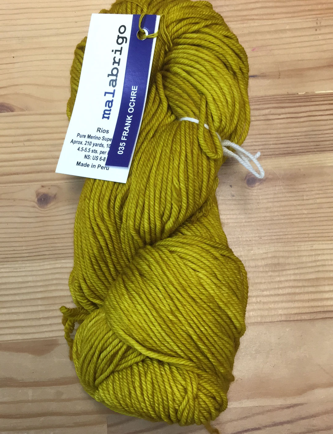 RIOS ochre 035