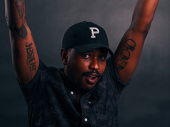Majozi_bigredphoto-48.jpg