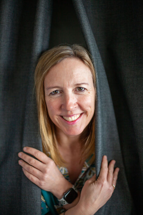 Maria Skjærven about to enter the stage